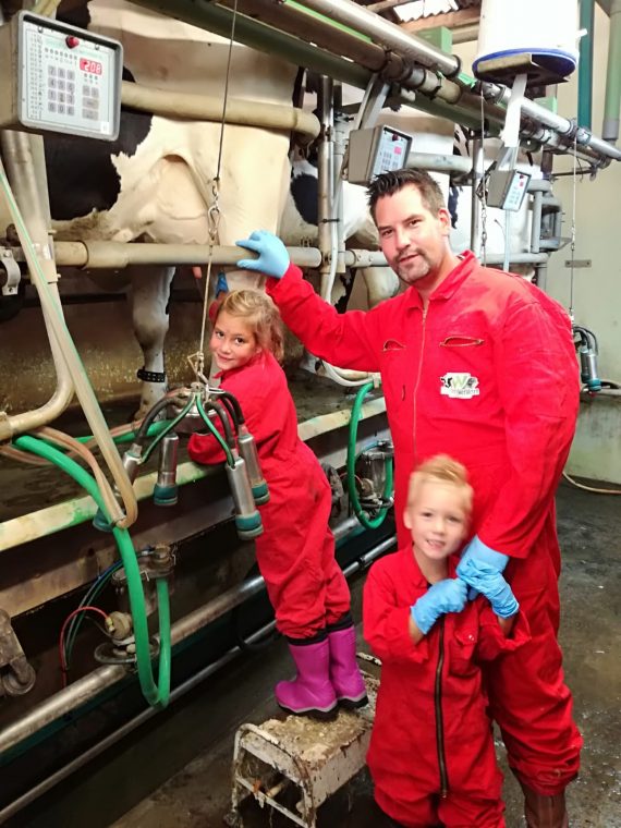 John, Noud en Tess | workshop koeien melken | Gelderland
